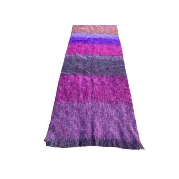 POKOLOKO Seemless, Multicoloured Soft (Alpaca blend?) Scarf - Picture 5 of 7